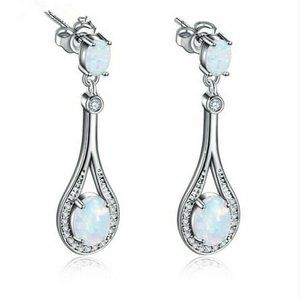SALE ** BRAND NEW ** ELEGANT DESIGN DROP EARRINGS